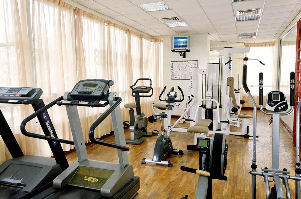 Ramada By Wyndham Beach Hotel Ajman Faciliteiten foto